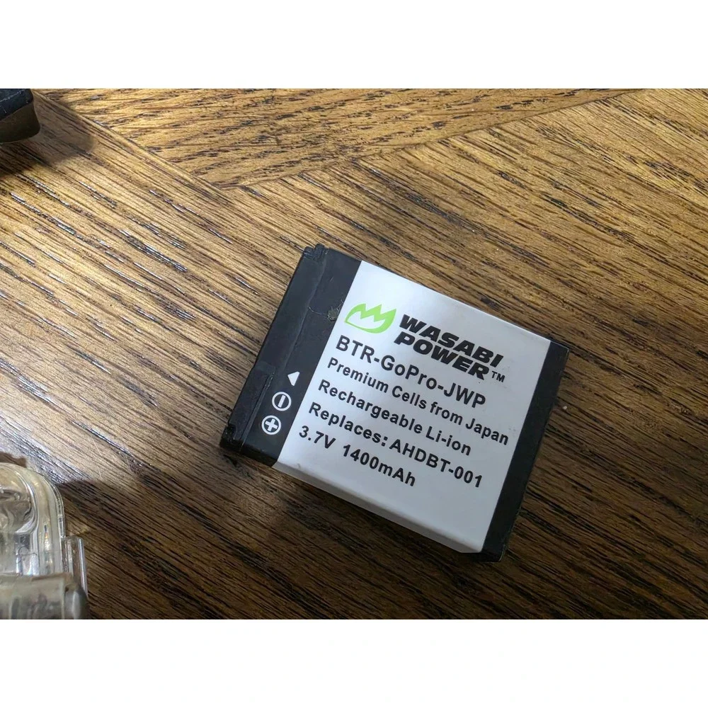 GoPro HERO2 and HERO3 Camera w Cases and Batteries for refurb parts UNTESTED